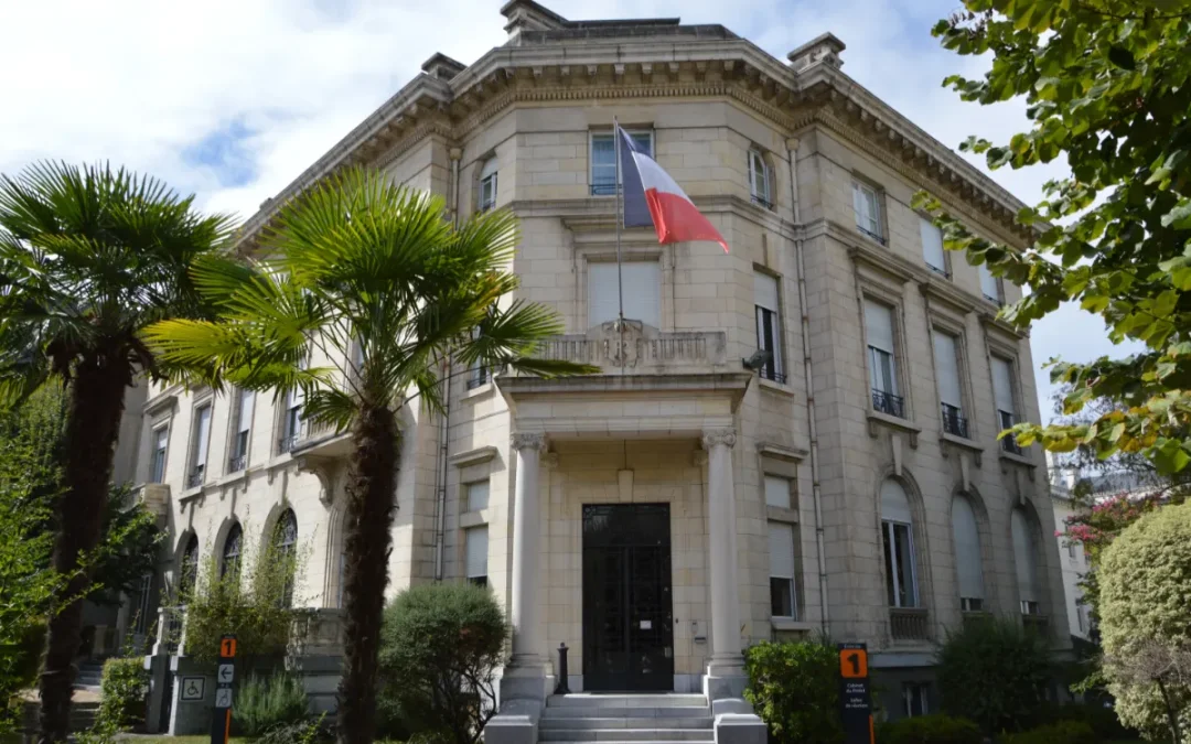 Dos prefecturas querían alejarlo de Francia : este marroquí, padre de dos hijos franceses, logra anular todas las decisiones