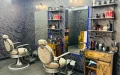 280 000 € incautados : el increíble botín escondido bajo la cama de dos peluqueros en Occitania