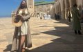 Acoso y propuestas de matrimonio : el infierno de una influencer rubia en Marruecos
