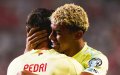"Agüero y Nasraoui : Polémica explosiva tras el Balón de Oro"