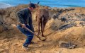 Alerta en Tánger : Saqueo masivo de arena amenaza playas y economía local