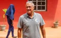 Bernard Casoni enfrenta multa de 30.000 euros por comentarios xenófobos en el fútbol francés