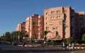 Caos en Marrakech : Guardias ilegales extorsionan a turistas y locales por aparcar