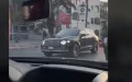 El cortejo real de Marruecos sorprende al detenerse por un peatón en Rabat