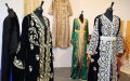 Crisis en el alquiler de trajes marroquíes : comerciantes denuncian negligencia y daños