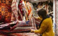 Escándalo en Fez : Turista paga 80.000 euros por alfombra falsa en la medina