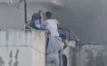 Jóvenes héroes escalan edificio en llamas para salvar niños en Temara, Marruecos