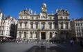 Llegó a Francia como voluntaria, esta marroquí consigue un contrato indefinido… y después recibe una OQTF
