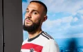 Mazraoui cumple su sueño : del Bayern al United y la Premier League