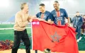 PSG campeón : Hakimi ondea bandera marroquí con Dembélé y Luis Enrique
