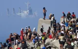 72.000 entradas en Ceuta : Sánchez admite que Marruecos abrió las compuertas durante diez horas
