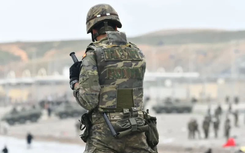 20.000 personas en Ceuta y Melilla para hacer imposible que España responda militarmente