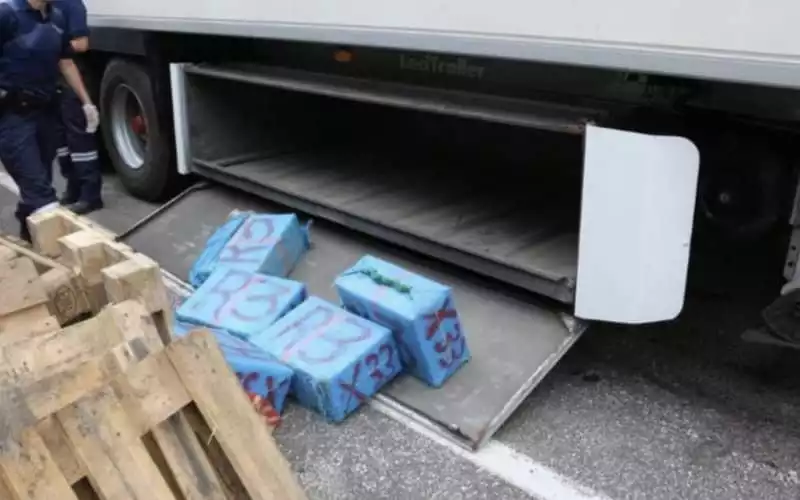 Absolución sorpresiva : Camionero marroquí libre tras hallazgo de 240 kg de droga en Perpignan