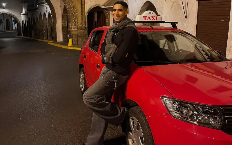 Achraf Hakimi : El as del PSG cuya madre es su asesora financiera desde sus inicios
