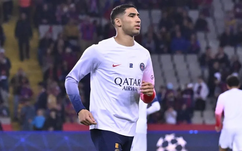 Achraf Hakimi : De villano a héroe en la remontada del PSG ante el Barcelona