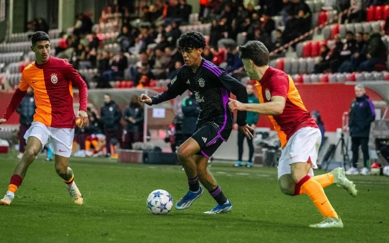 Adam Aznou : La joya del Bayern que Marruecos no quiere perder