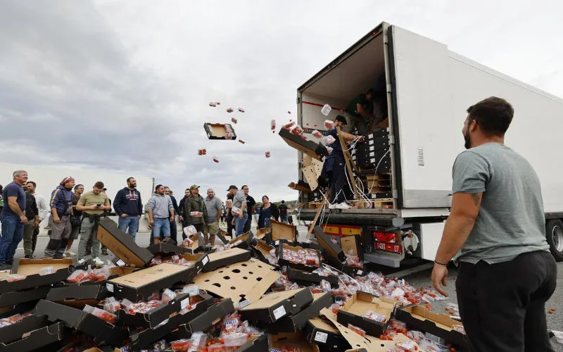 Agricultores marroquíes denuncian ataques y estigmatización en Francia y España
