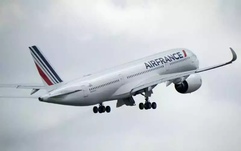 Air France recorta rutas : Niza-Marrakech suspendida y aerolíneas low-cost toman el relevo