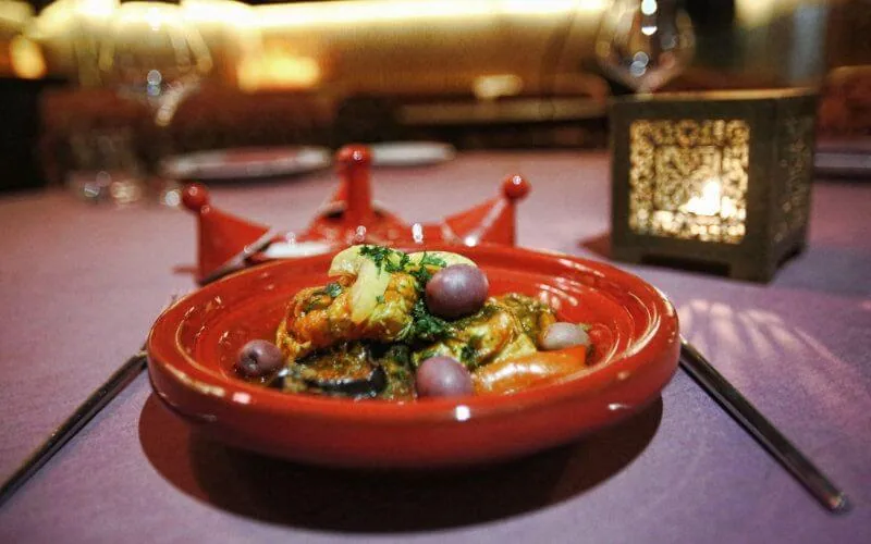 Alerta en Agadir : Decomisan 320 kg de alimentos peligrosos en hoteles y restaurantes