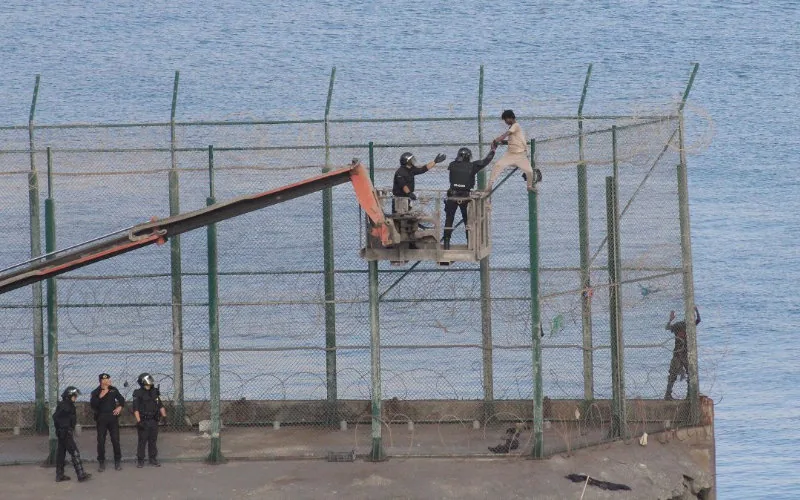 Alerta en Ceuta : Marruecos refuerza seguridad ante posible oleada migratoria de fin de año