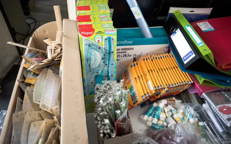 Alerta en Marruecos : Material escolar sin control amenaza la salud estudiantil