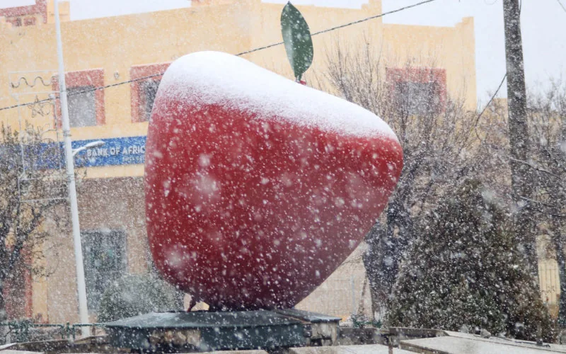 Alerta roja en Marruecos : Nevadas intensas y temperaturas bajo cero paralizan varias provincias