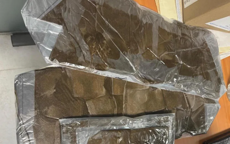 Alerta en Tánger : Europeo intenta volar a Londres con 6 kg de hachís ocultos en su maleta