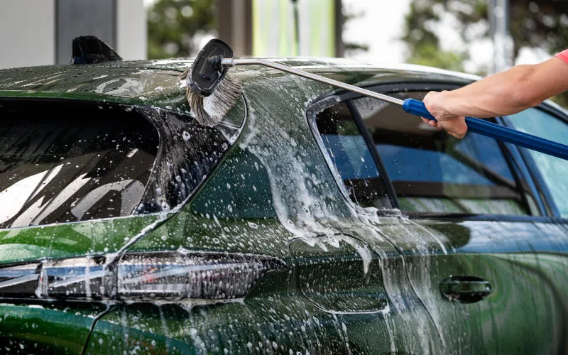 Alza de precios en lavaderos de coches de Casablanca : ¿Por qué cuesta más limpiar tu vehículo ?
