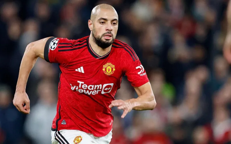 Amrabat en la cuerda floja : Milan al acecho tras su fracaso en el Manchester United