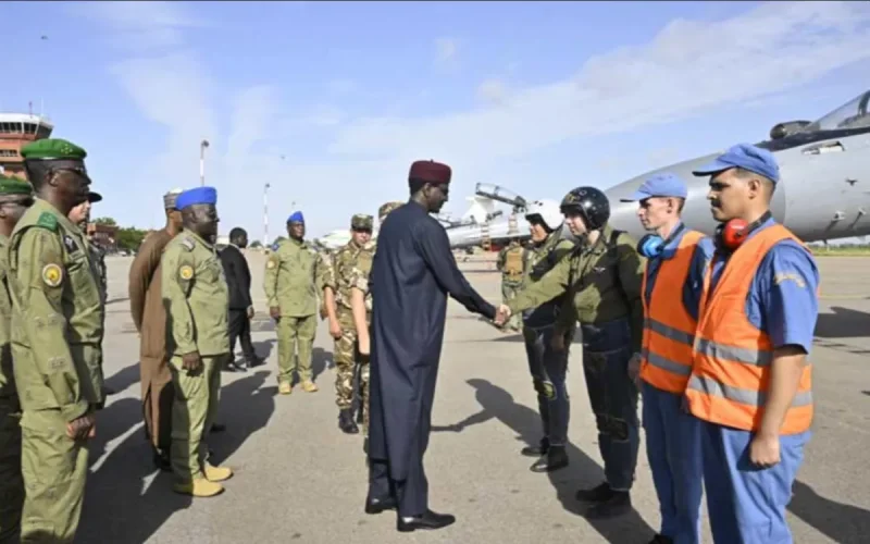 Ante el avance de Marruecos en el Sahel, Argelia saca ahora sus aviones de combate fuera de sus fronteras