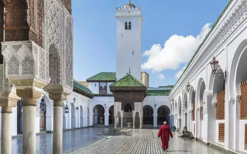 La batalla por el título de biblioteca más antigua : Salamanca desafía a Fez