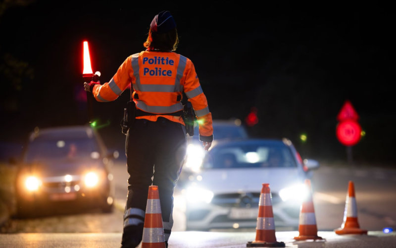 Caos en Amberes : Cortejo nupcial marroquí paraliza carretera y desata operativo policial