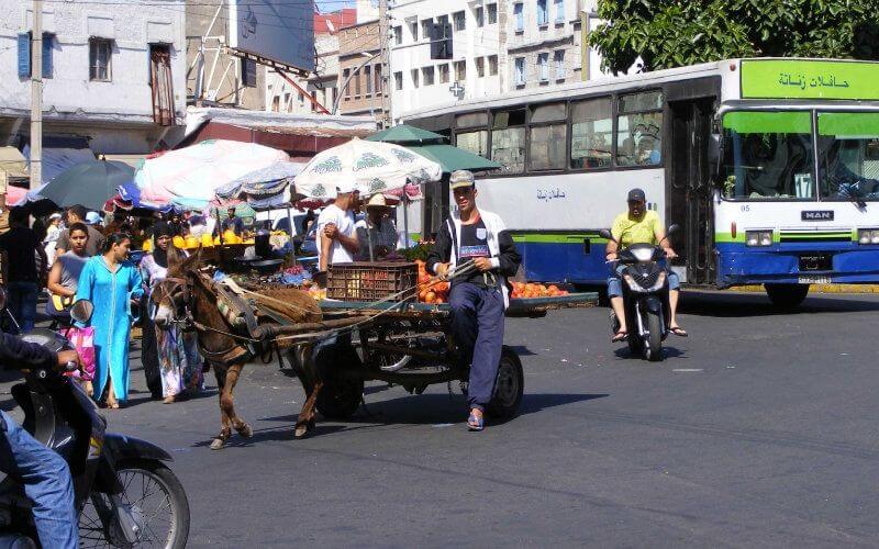 Caos en Casablanca : Vecinos exigen solución al comercio ambulante descontrolado