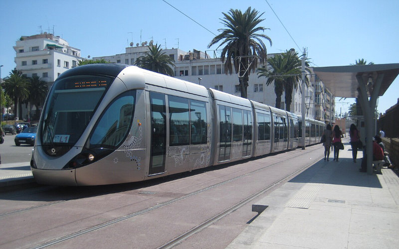 Caos en Rabat : Subida de tarifas del transporte público desata furia ciudadana y debate parlamentario