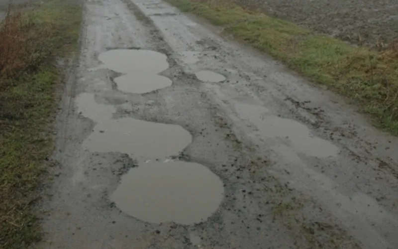 Caos vial en Casablanca : Lluvias destrozan carreteras y enfurecen a ciudadanos