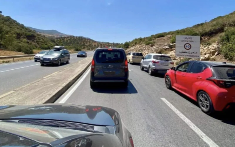 Caos vial en Tetuán-Tánger : El éxodo veraniego colapsa la costa marroquí