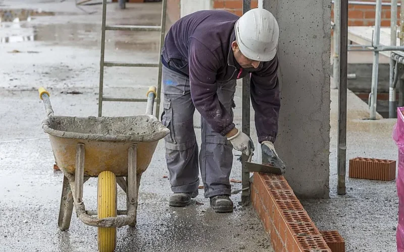 Marroquíes lideran la compra de viviendas usadas : El nuevo perfil del inversor extranjero en España