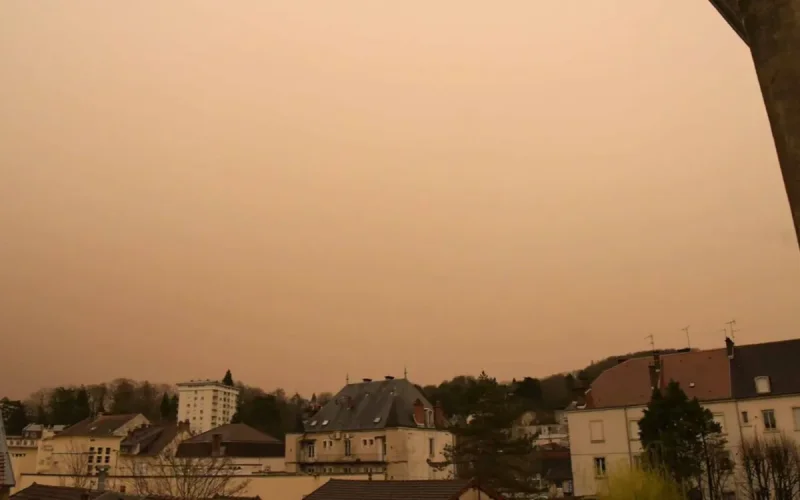 Cielo amarillo y aire sahariano : ¿por qué la arena de Marruecos invade Francia este martes ?