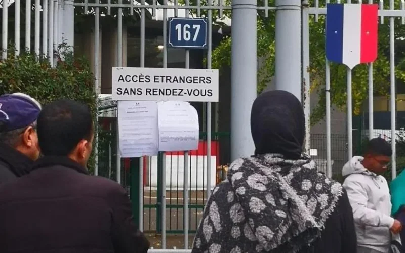 Sin cita previa, sin papeles : la trampa administrativa que afecta a miles de marroquíes en Francia