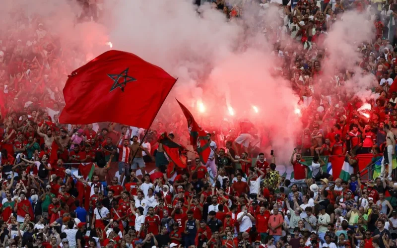 Ciudades francesas imponen toque de queda para los partidos de Marruecos