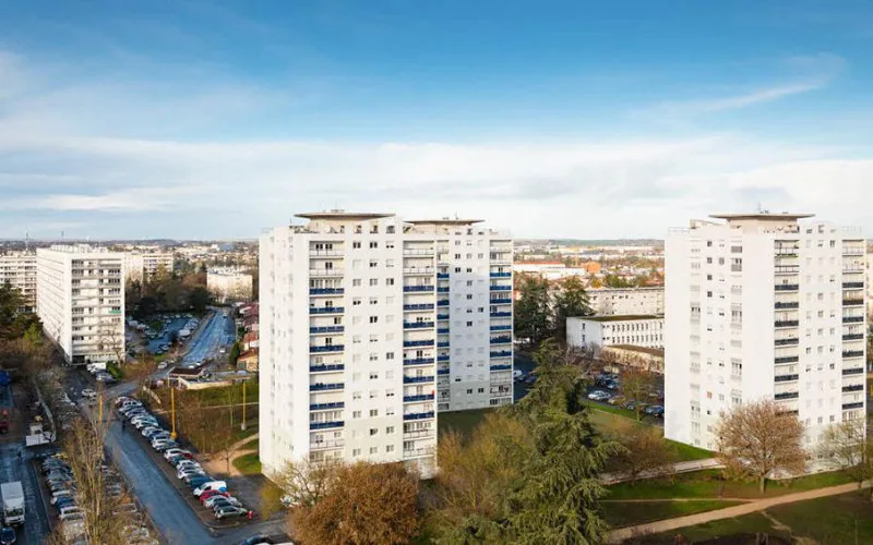 Conmoción en Poitiers : Tiroteo mortal sacude barrio Les Couronneries y deja un adolescente fallecido