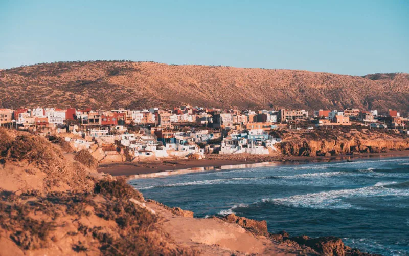 Demolición masiva en la costa de Agadir : Autoridades arrasan 200 cabañas ilegales