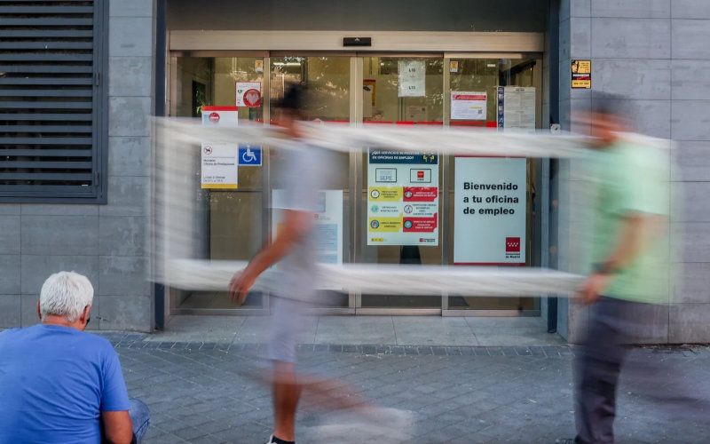 Desempleado condenado : 12.000 euros de multa por viajar a Marruecos sin avisar al SEPE