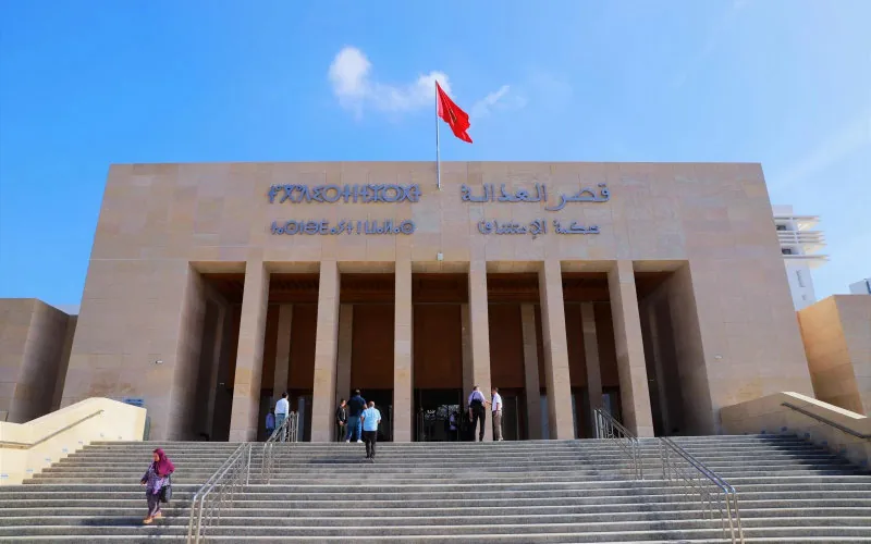Destapan red internacional de tráfico de jóvenes marroquíes : juicio comienza en Rabat
