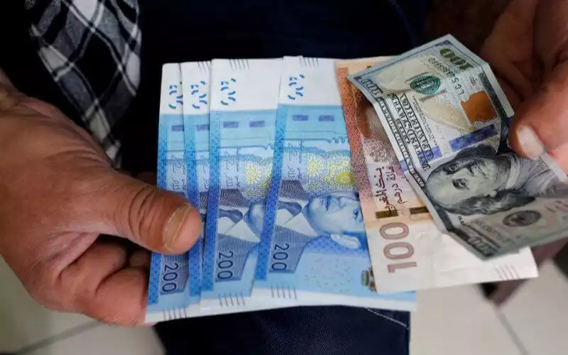 El dirham marroquí se dispara frente al euro : Impacto en las reservas y el mercado de divisas