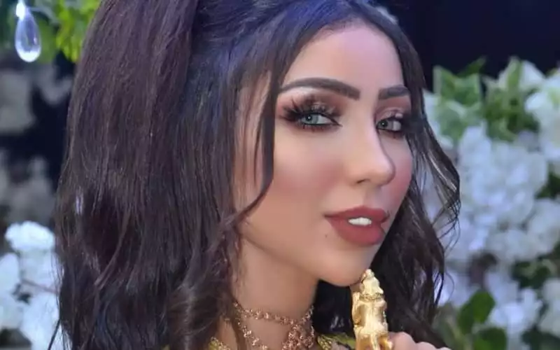 Dounia Batma : De estrella musical a reclusa, ¿qué pasará con sus conciertos pendientes ?