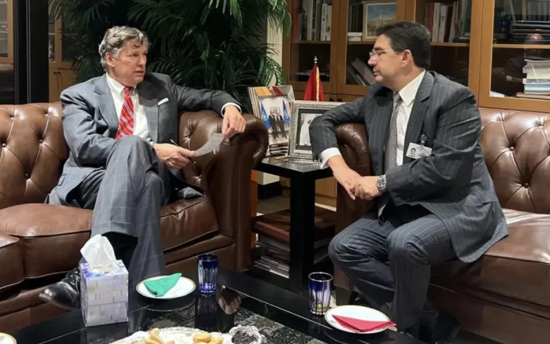 EE.UU. impulsa inversiones en Sáhara Occidental, desafiando tensiones regionales