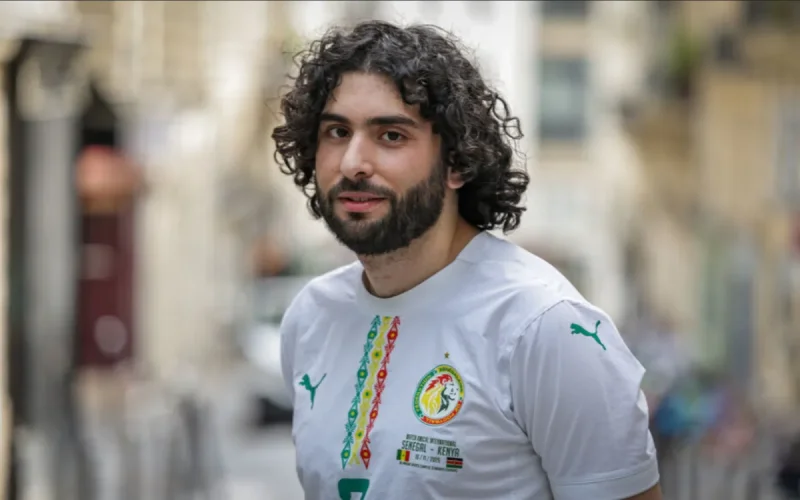 Encarcelado 90 Días en Marruecos, Seguidor Parisino Rechaza la "Guerra" Marruecos-Argelia