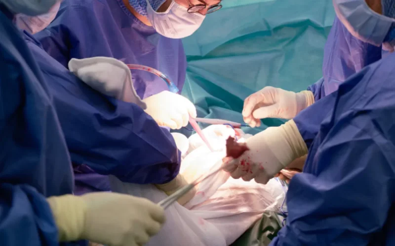 Entra en una clínica de Casablanca por 15.000 dírhams, pero la factura asciende a 170.000