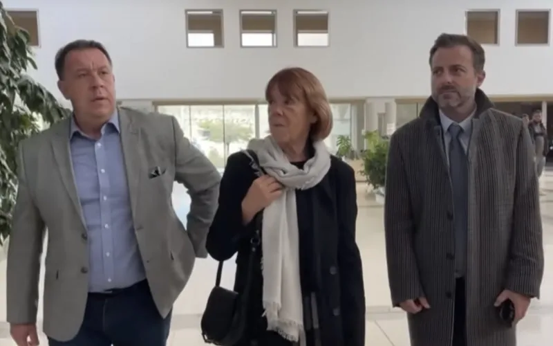 Escándalo en Avignon : Reincidente de 70 años enfrenta juicio por violaciones múltiples